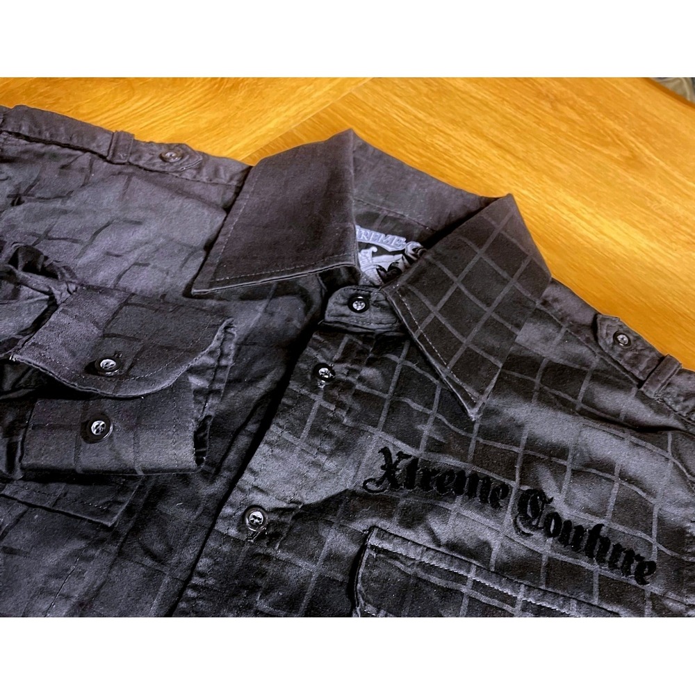 Xtreme Couture Button Down Shirt Men's Medium Graphic MMA Biker Black
